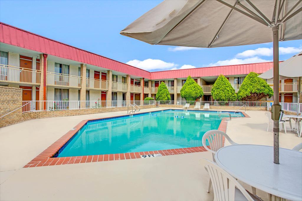 Knights Inn Memphis Airport Exteriör bild